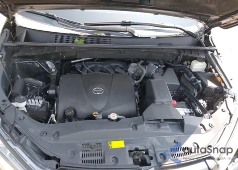 2018 Toyota Highlander Se из США, поврежденный, VIN 5TDJZRFH6JS496061